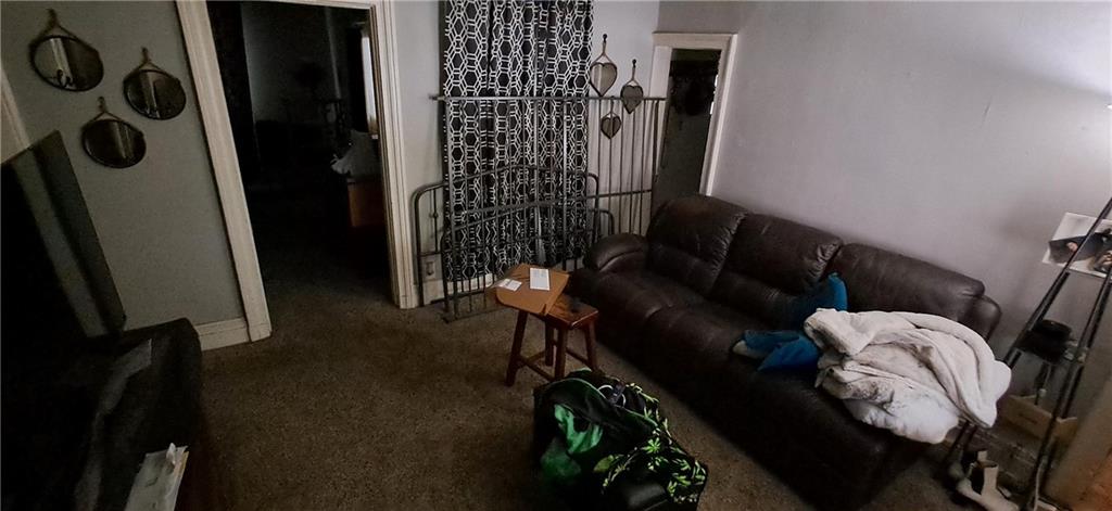 2nd image of 912 Ridenbaugh St, Saint Joseph, MO 64501 | MLS# 2636485