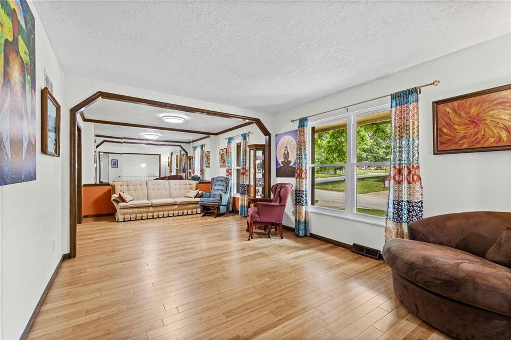 4th image of 3408 S Phelps Rd, Independence, MO 64055 | MLS# 2636493