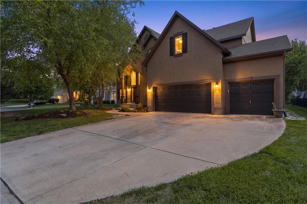 2nd image of 9233 W 143rd Ter, Overland Park, KS 66221 | MLS# 2636494