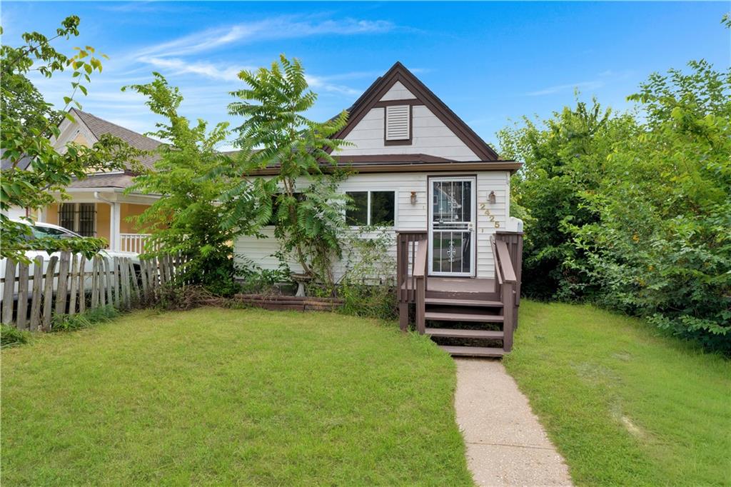 1st image of 2425 Jackson Ave, Kansas City, MO 64127 | MLS# 2636497