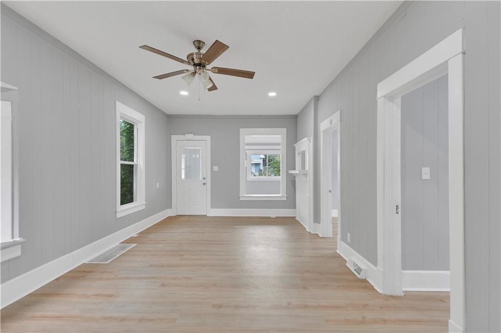 4th image of 2425 Jackson Ave, Kansas City, MO 64127 | MLS# 2636497
