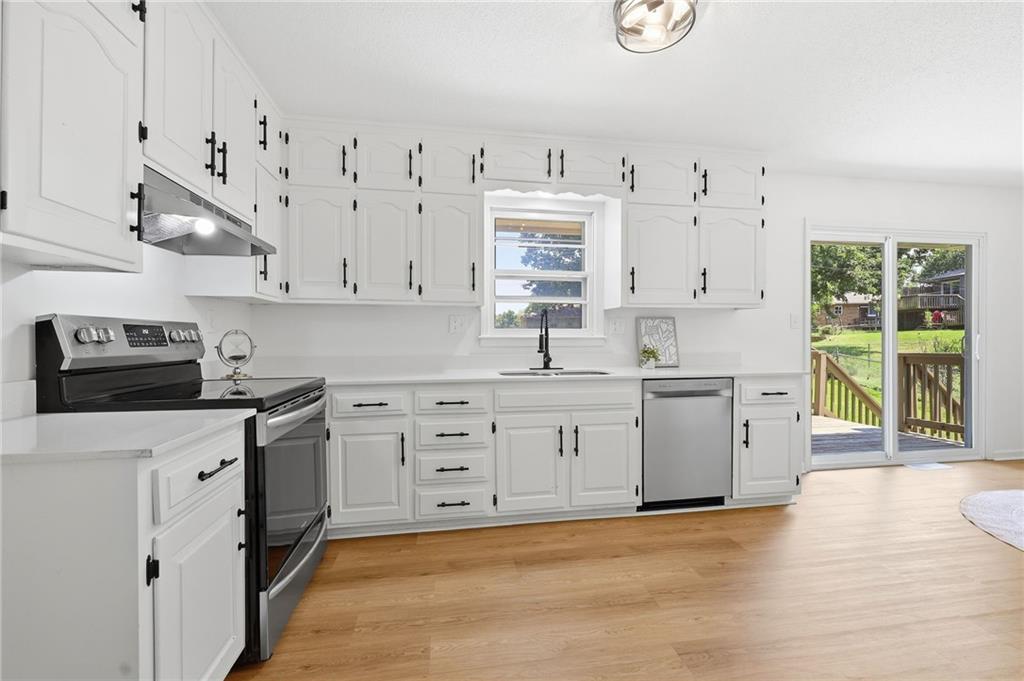 5th image of 8815 N Grand Ave, Kansas City, MO 64155 | MLS# 2636503