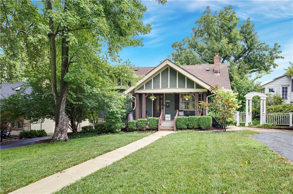 1st image of 4921 Wyoming St, Kansas City, MO 64112 | MLS# 2636504