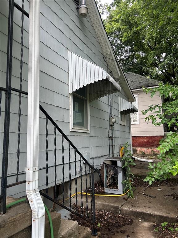5th image of 1221 Prospect Ave, Saint Joseph, MO 64501 | MLS# 2636511
