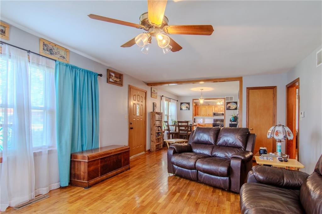 5th image of 409 S High St S, Butler, MO 64730 | MLS# 2636566