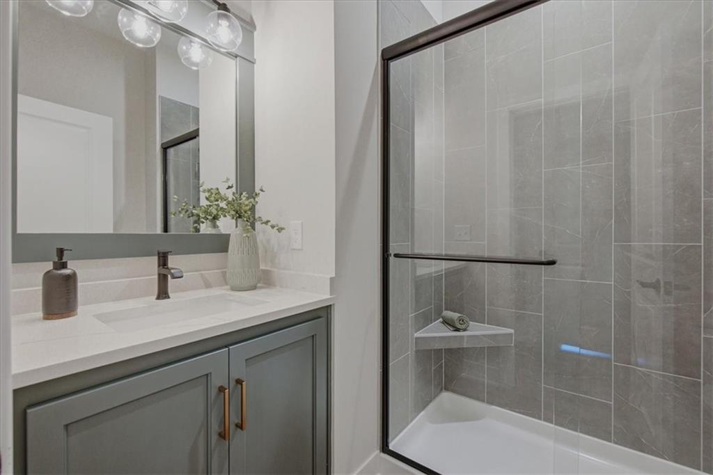 5th image of 1705 Sw Arbormill Ter, Lees Summit, MO 64082 | MLS# 2636576
