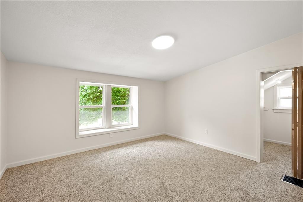 26th image of 402 E Fair St, Independence, MO 64055 | MLS# 2636577