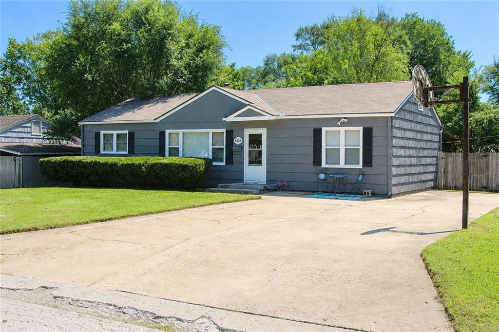2nd image of 8205 E 86th Ter, Raytown, MO 64138 | MLS# 2636582