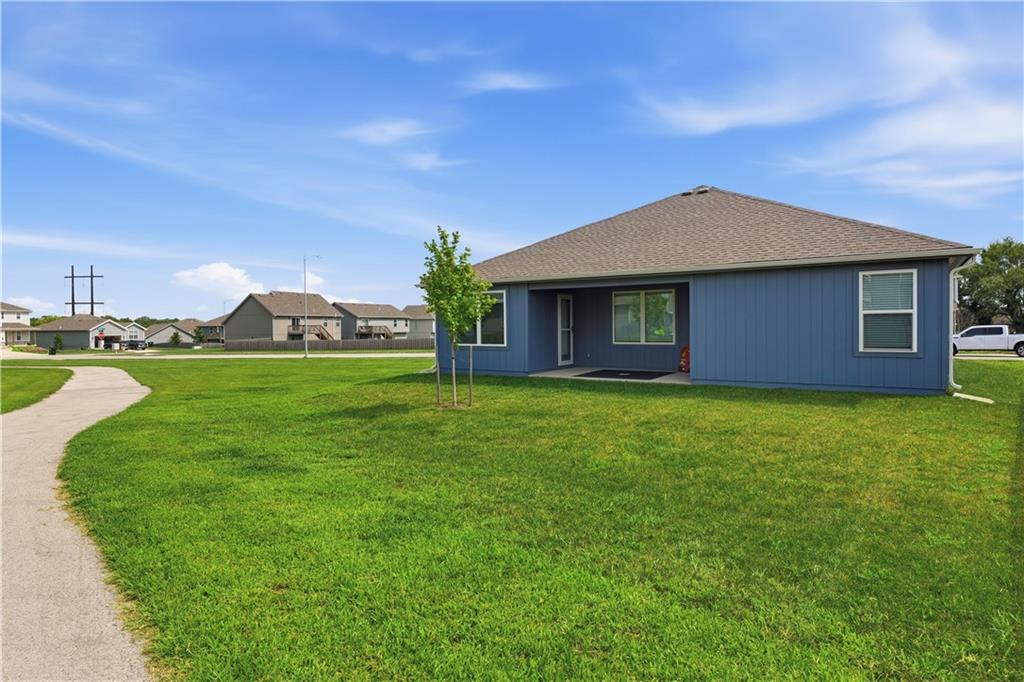 5th image of 1708 Maci St, Belton, MO 64012 | MLS# 2636594