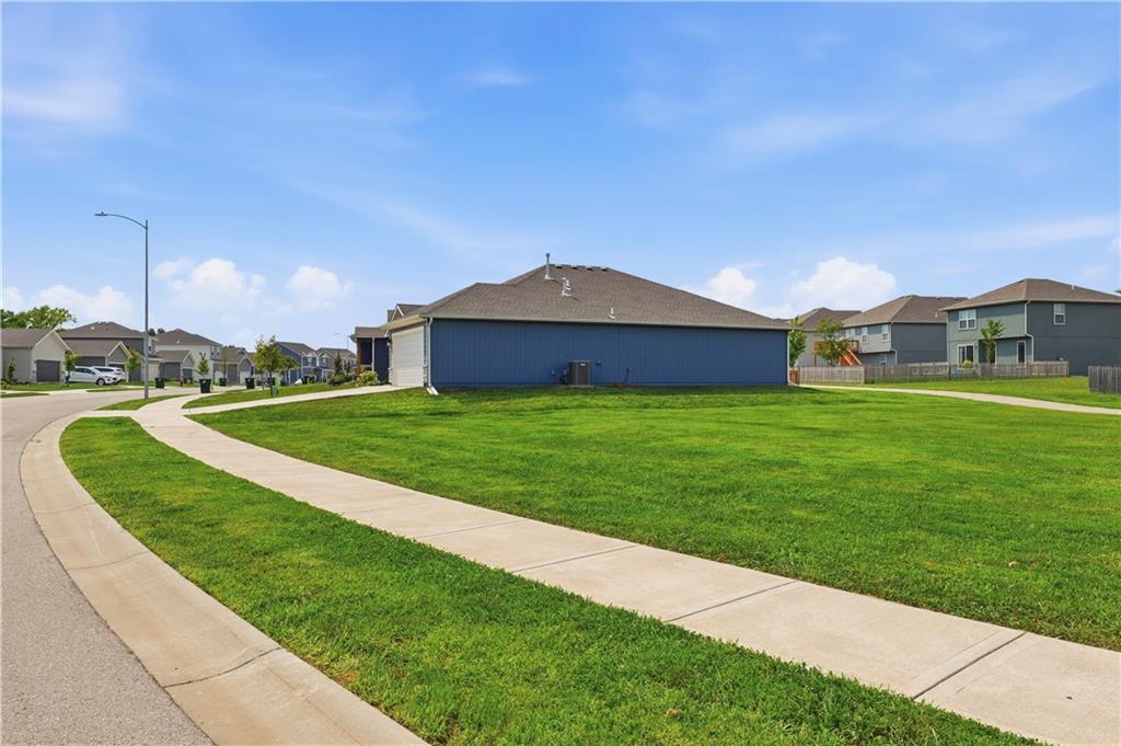 3rd image of 1708 Maci St, Belton, MO 64012 | MLS# 2636594