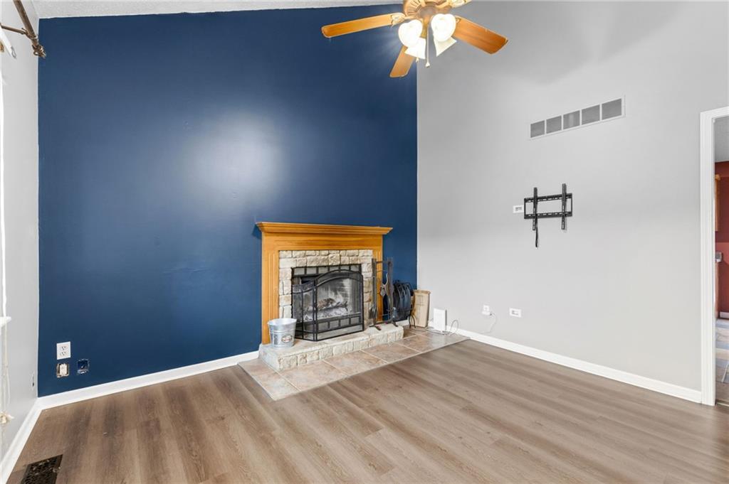 3rd image of 1832 Gates Dr, Platte City, MO 64079 | MLS# 2636604
