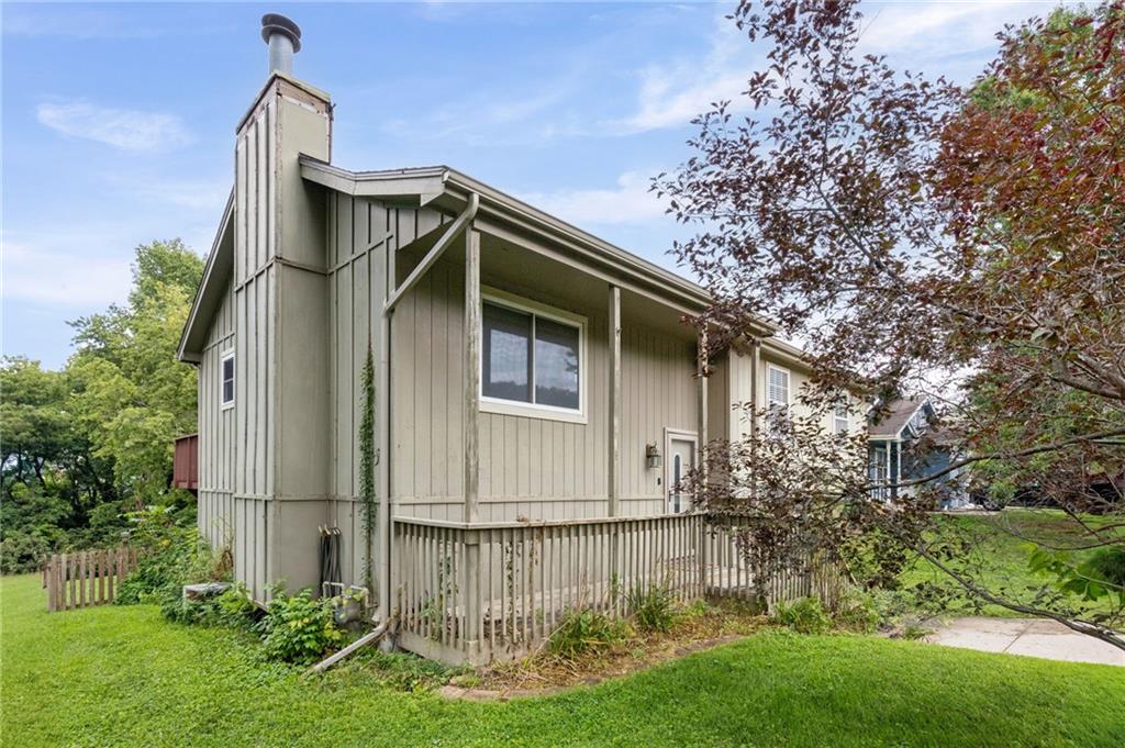 2nd image of 1832 Gates Dr, Platte City, MO 64079 | MLS# 2636604