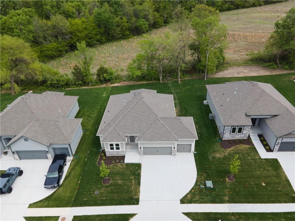 33rd image of 3323 Nw 93rd St, Kansas City, MO 64154 | MLS# 2636622