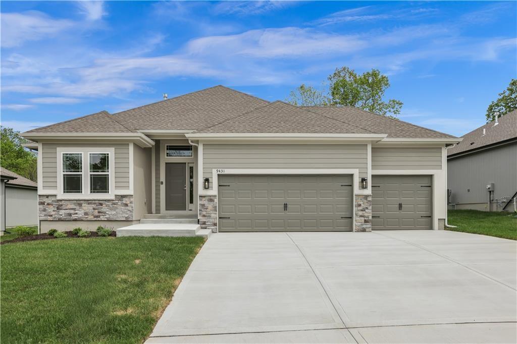 1st image of 3323 Nw 93rd St, Kansas City, MO 64154 | MLS# 2636622