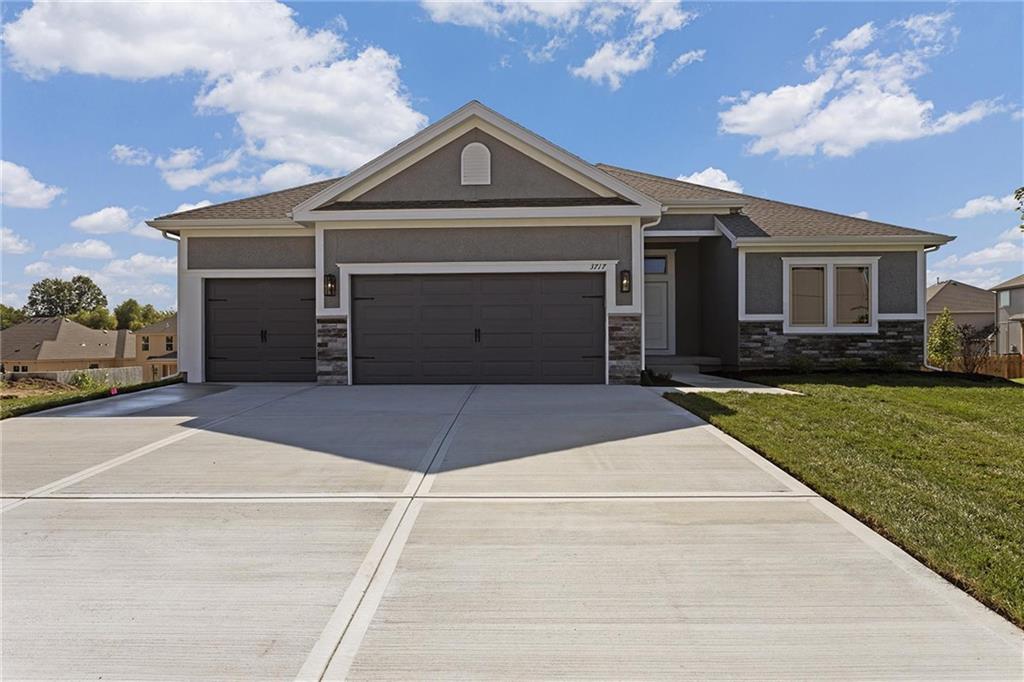 1st image of 3327 Nw 93rd St, Kansas City, MO 64154 | MLS# 2636625