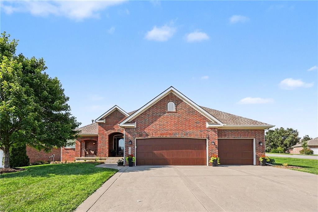 3rd image of 10900 Delavan Ct, Kansas City, KS 66109 | MLS# 2636627