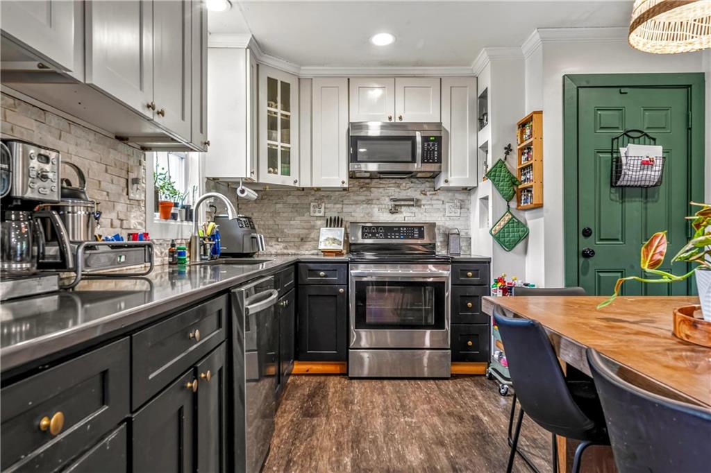 3rd image of 1013 Colbern Dr, Belton, MO 64012 | MLS# 2636637