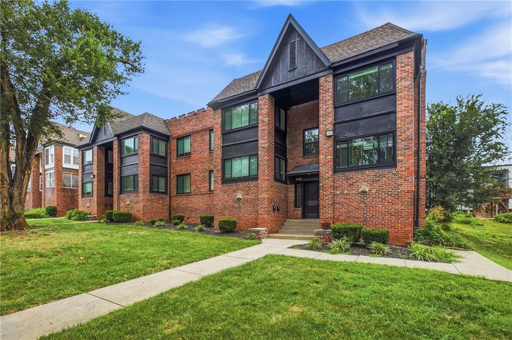 1st image of 4335 Mercier St, Kansas City, MO 64111 | MLS# 2636645