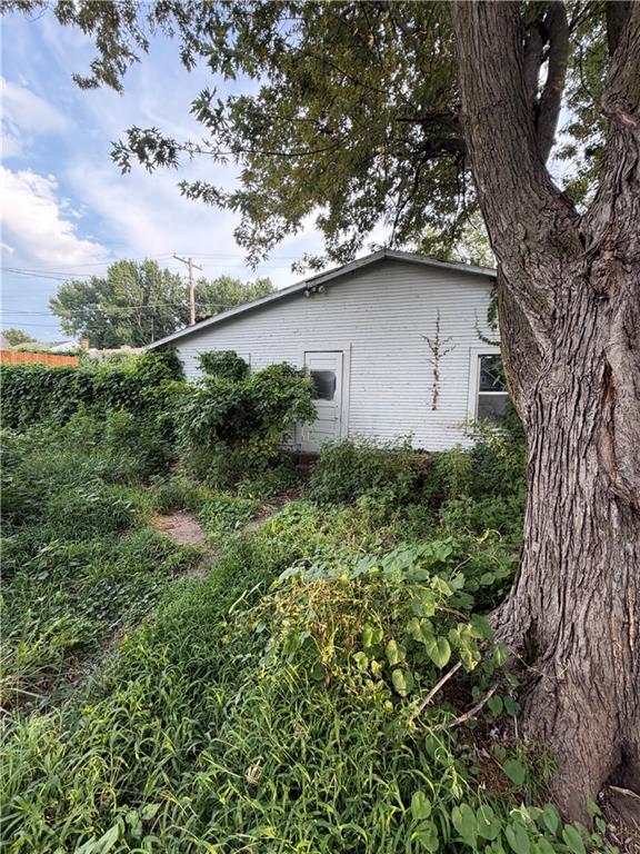 18th image of 2806 Duncan St, Saint Joseph, MO 64507 | MLS# 2636652