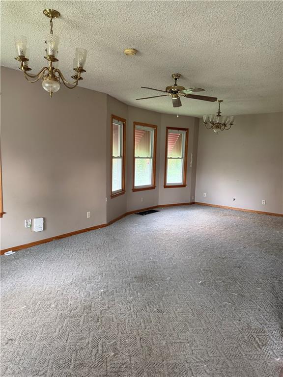 2nd image of 2806 Duncan St, Saint Joseph, MO 64507 | MLS# 2636652