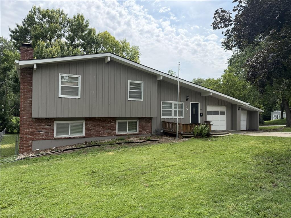 1st image of 401 E 90th Ter, Kansas City, MO 64131 | MLS# 2636657