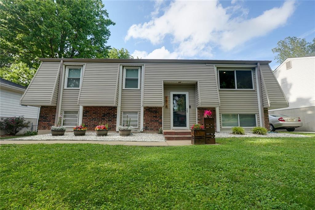 1st image of 1616 Nw 67th Ter, Kansas City, MO 64118 | MLS# 2636675