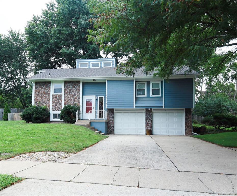 2nd image of 3502 Nw Lake Dr, Lees Summit, MO 64064 | MLS# 2636679