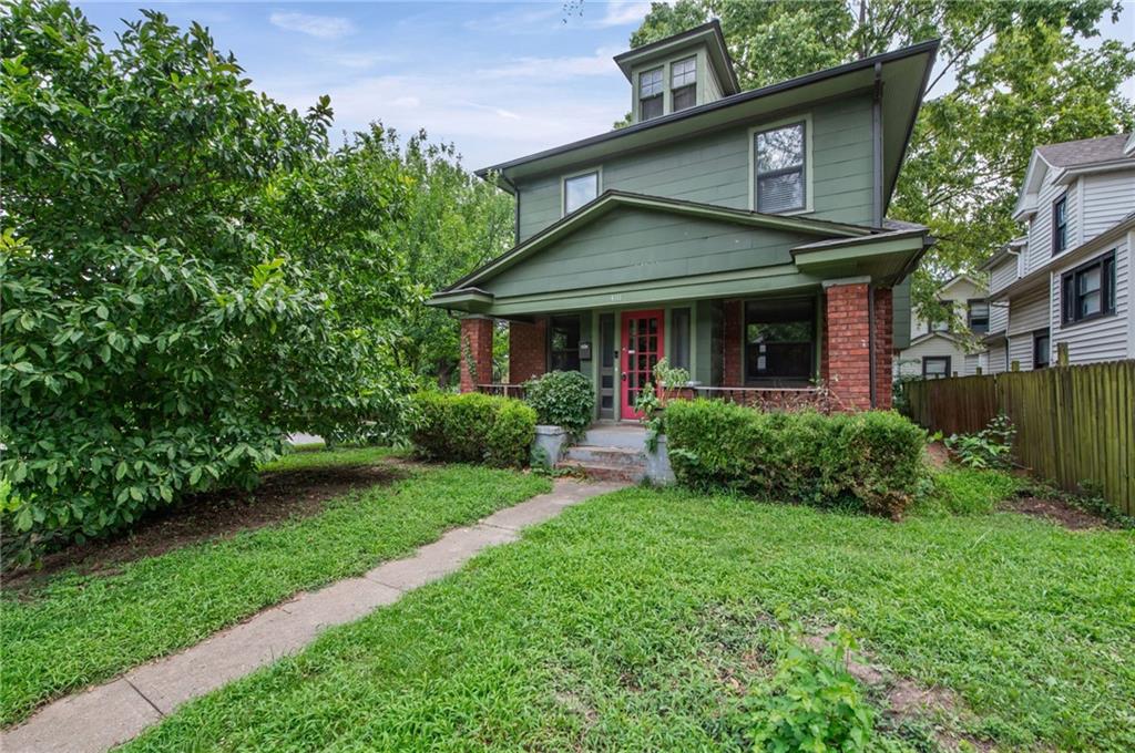2nd image of 4111 Holly St, Kansas City, MO 64111 | MLS# 2636681