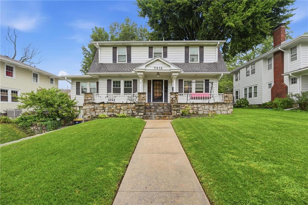 1st image of 7432 Jarboe St, Kansas City, MO 64114 | MLS# 2636690
