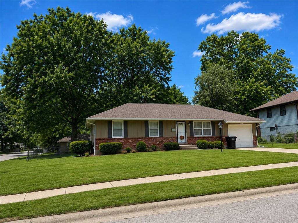 1st image of 15505 E 36th Ter S, Independence, MO 64055 | MLS# 2636719