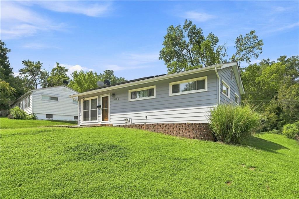 3rd image of 3106 N Union St, Independence, MO 64050 | MLS# 2636735