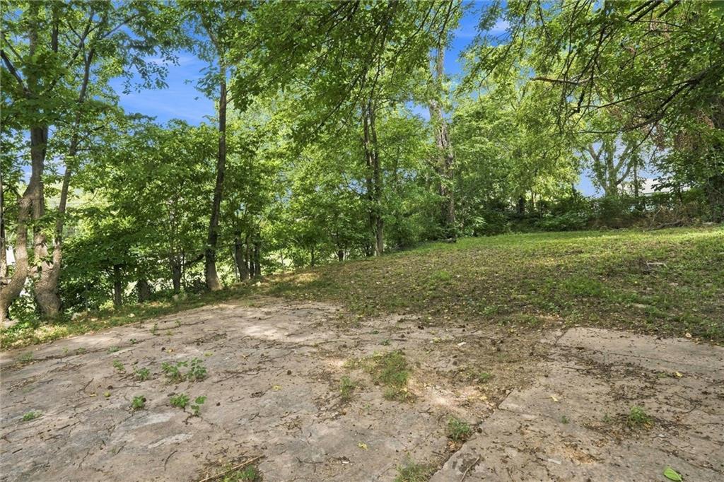 29th image of 2130 E 24th St, Kansas City, MO 64127 | MLS# 2636740