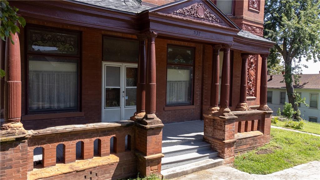 3rd image of 537 N 8Th St, Saint Joseph, MO 64501 | MLS# 2636742
