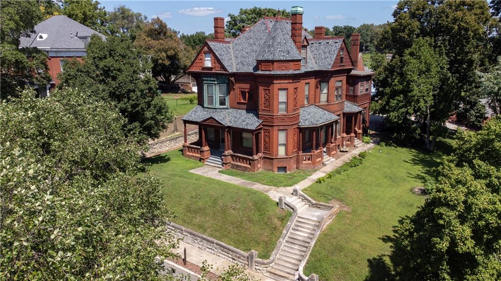 2nd image of 537 N 8th St, Saint Joseph, MO 64501 | MLS# 2636742