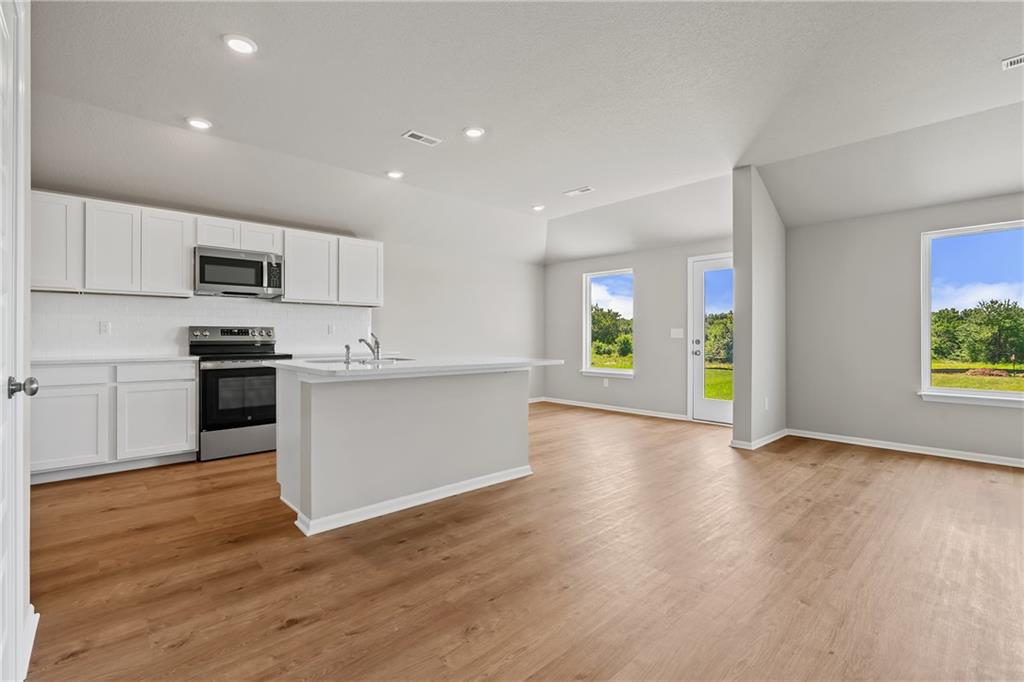 2nd image of 705 Sw 6th Ter, Oak Grove, MO 64075 | MLS# 2636745