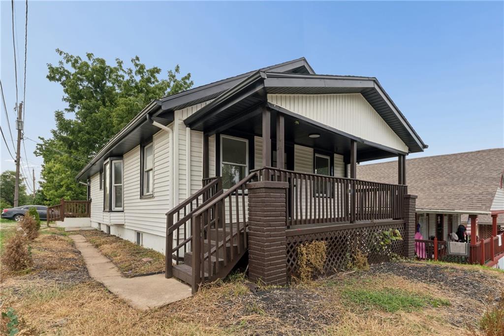 1st image of 2010 N 27th St, Kansas City, KS 66104 | MLS# 2636766