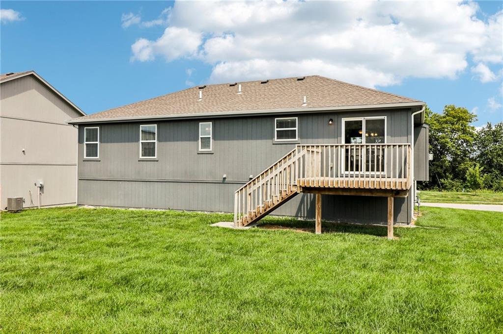 32nd image of 1701 Nw Hilltop Ct, Grain Valley, MO 64029 | MLS# 2636769
