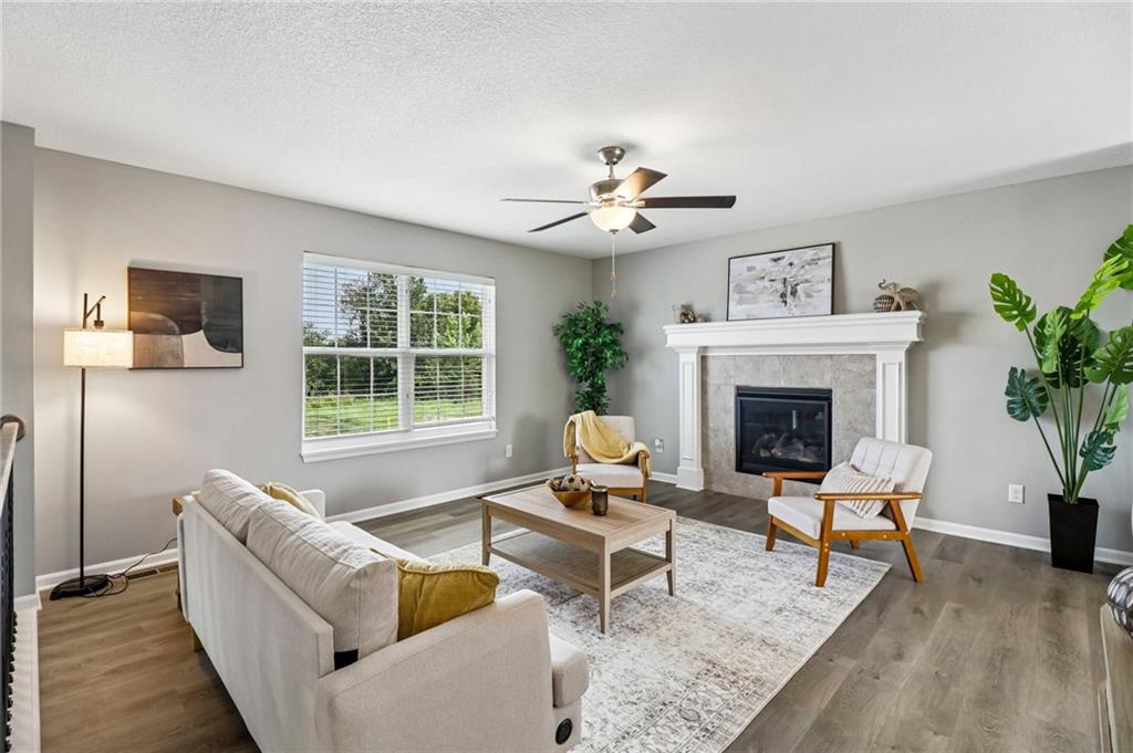 4th image of 1701 Nw Hilltop Ct, Grain Valley, MO 64029 | MLS# 2636769