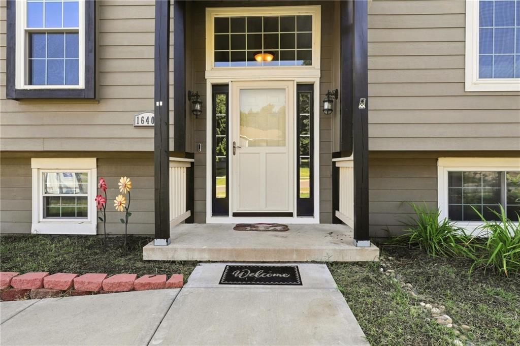 4th image of 16403 Hinkle Ave, Belton, MO 64012 | MLS# 2636789