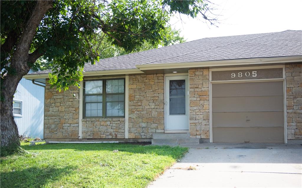 1st image of 9805 View High Dr, Kansas City, MO 64134 | MLS# 2636791