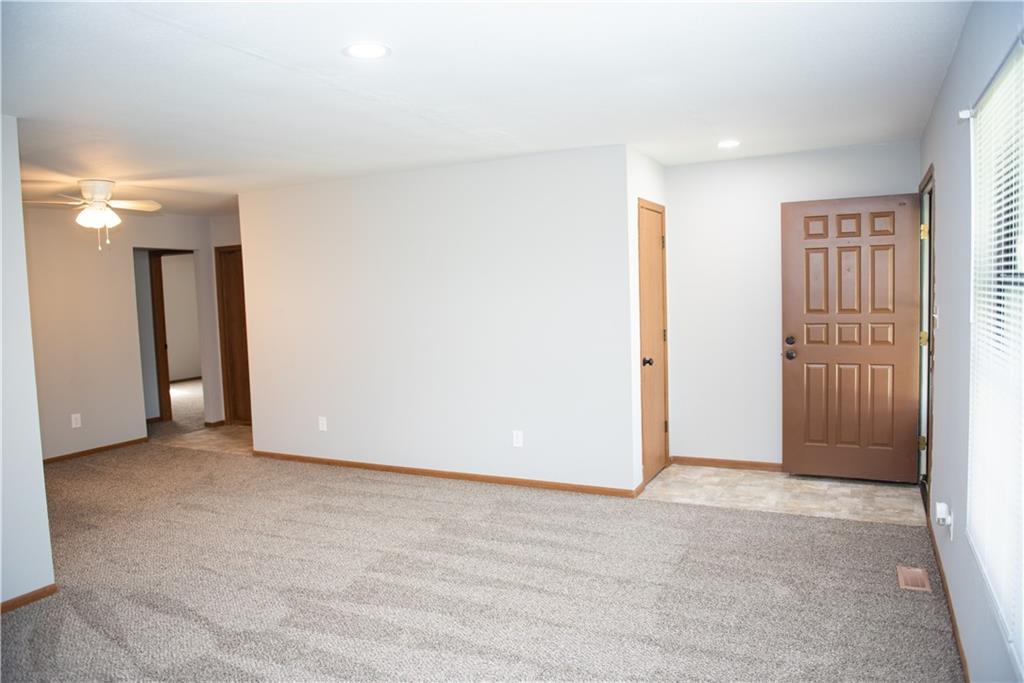 2nd image of 9805 View High Dr, Kansas City, MO 64134 | MLS# 2636791
