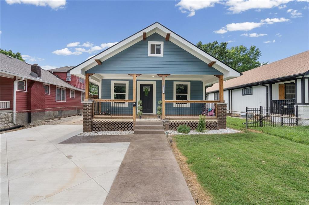1st image of 2215 Elizabeth Ave, Kansas City, KS 66102 | MLS# 2636796