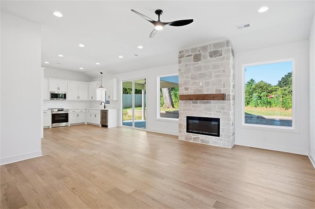 4th image of 21043 S 225Th St, Spring Hill, KS 66083 | MLS# 2636807