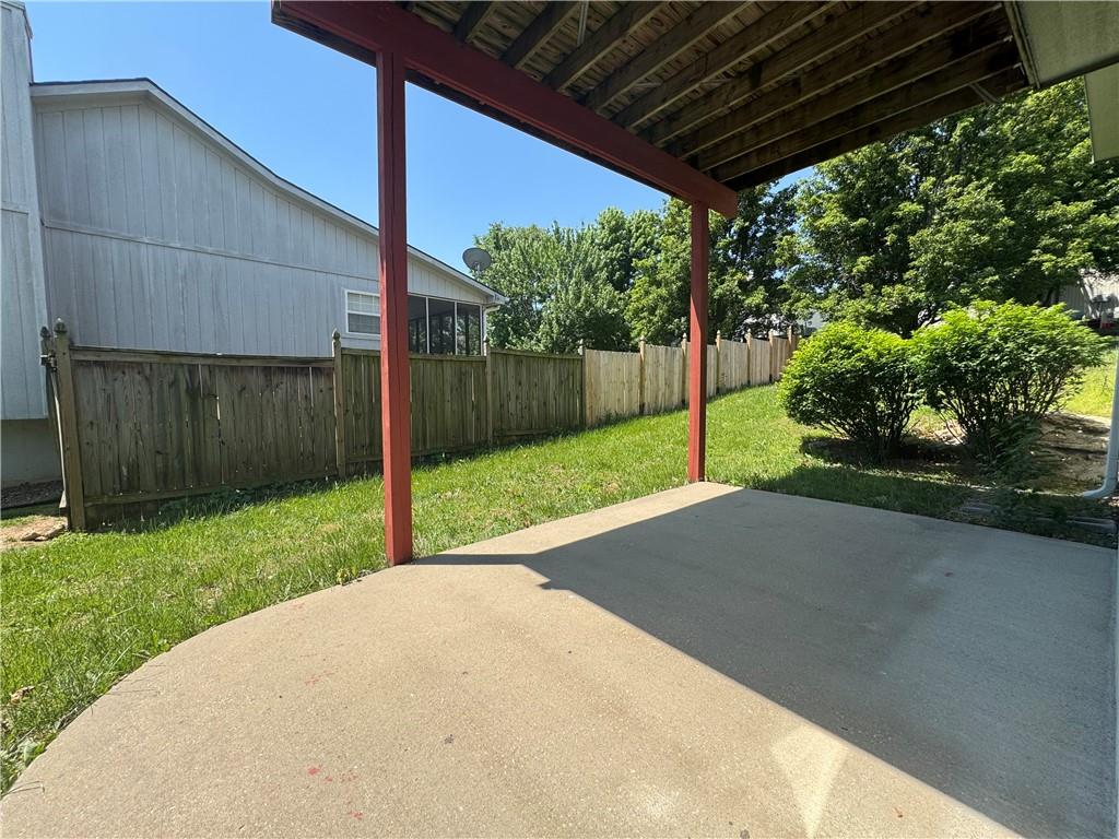10th image of 1301 Sawgrass Dr, Grain Valley, MO 64029 | MLS# 2636809