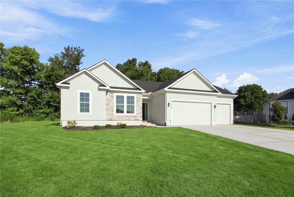 1st image of 21063 W 225th St, Spring Hill, KS 66083 | MLS# 2636812