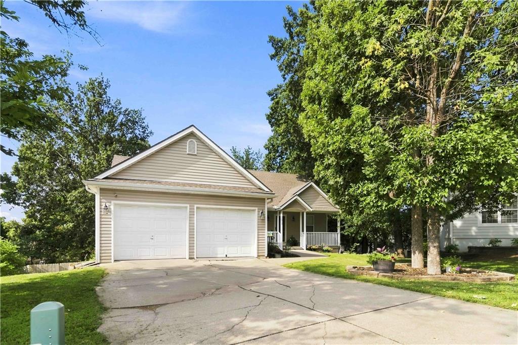 1st image of 16915 E 41st Ter S, Independence, MO 64055 | MLS# 2636815
