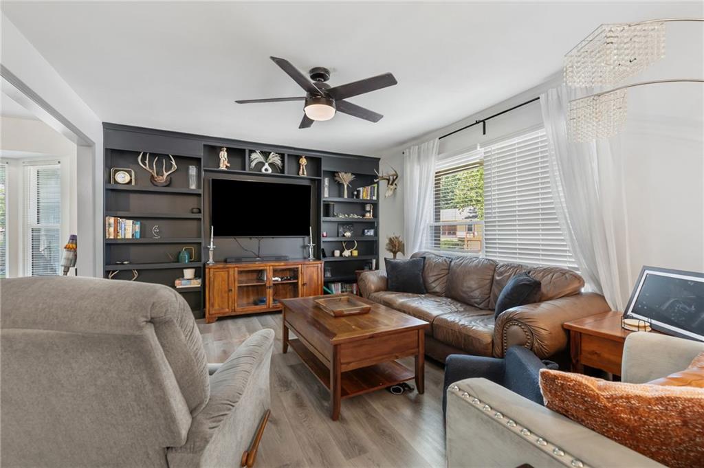 4th image of 508 Ne Grant Dr, Blue Springs, MO 64014 | MLS# 2636816