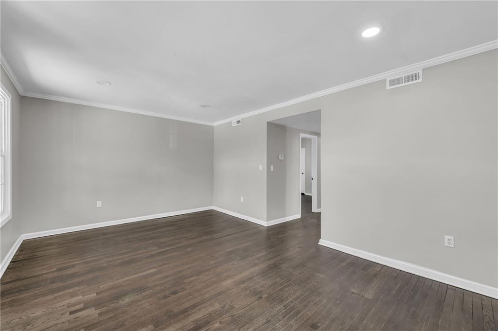 5th image of 5208 E 8Th St, Kansas City, MO 64124 | MLS# 2636822