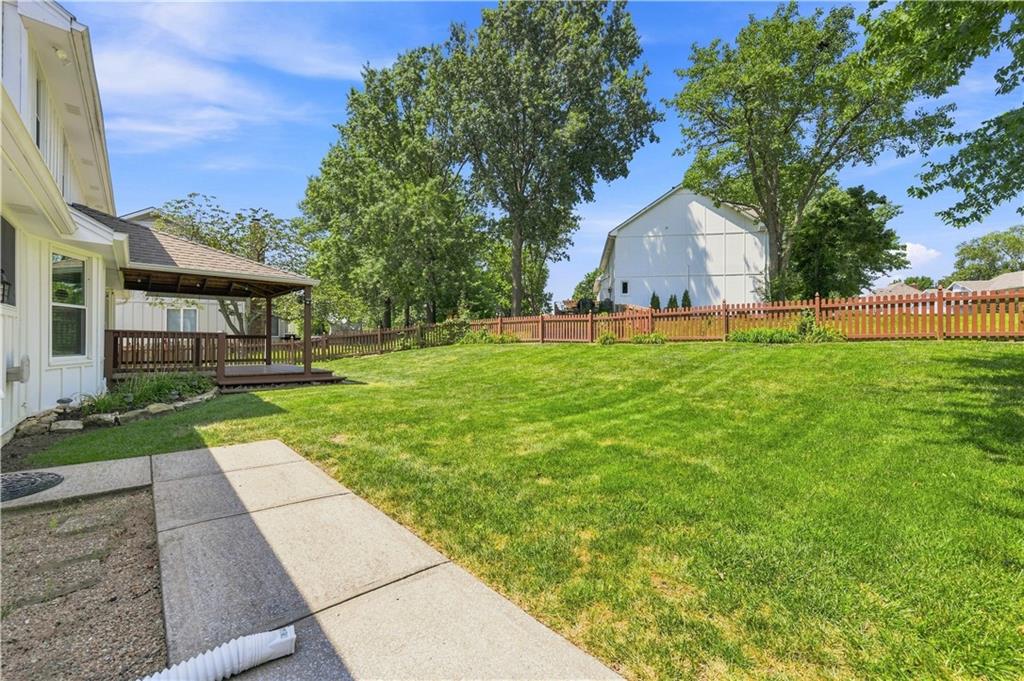 4th image of 2700 Nw Bent Tree Cir, Lee's Summit, MO 64081 | MLS# 2636831