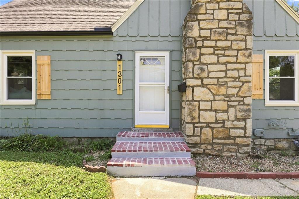 5th image of 1301 E 80Th St, Kansas City, MO 64131 | MLS# 2636850